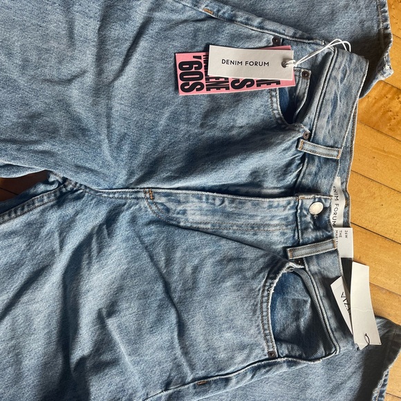 Aritzia High Rise Flare Blue Jeans 26W 30L Denim Forum - Picture 4 of 5